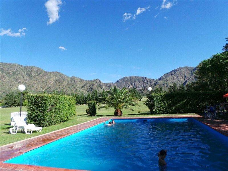 Hotel Lujan Lujan  Ngoại thất bức ảnh