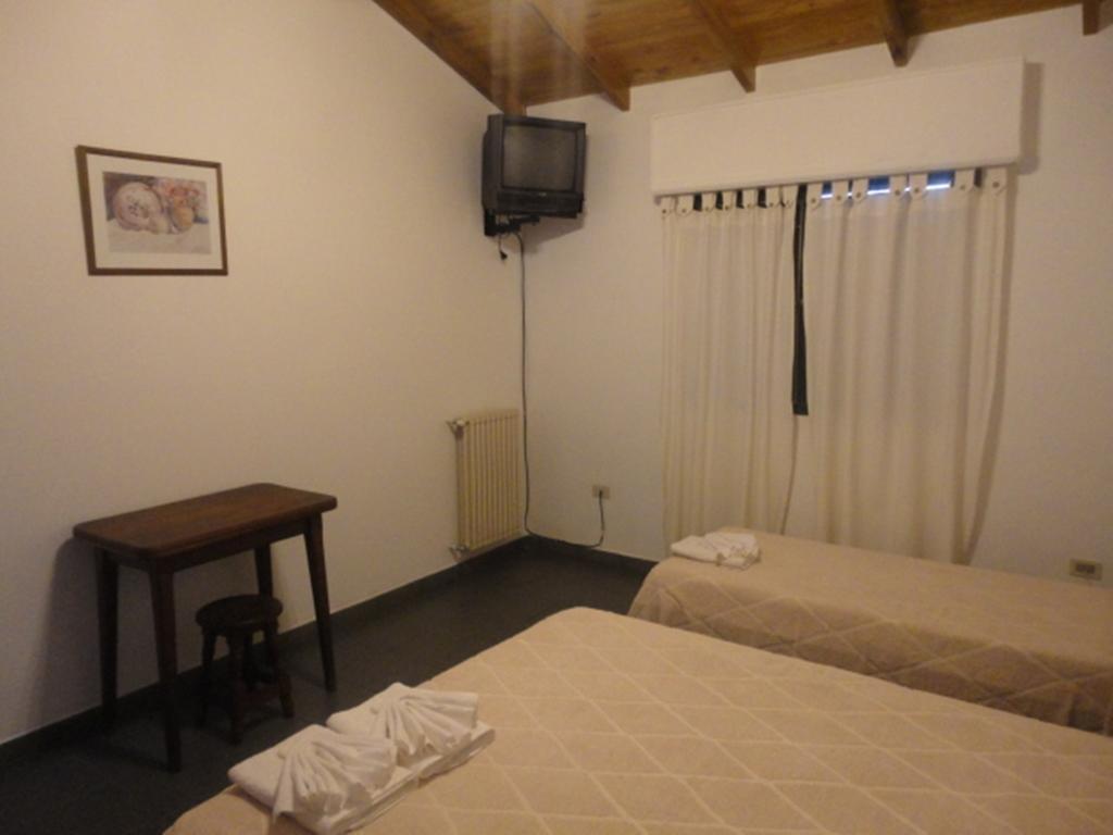 Hotel Lujan Lujan  Phòng bức ảnh